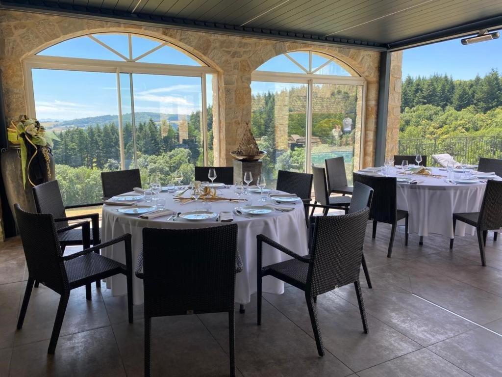Chateau De Cachard Boffres Luaran gambar