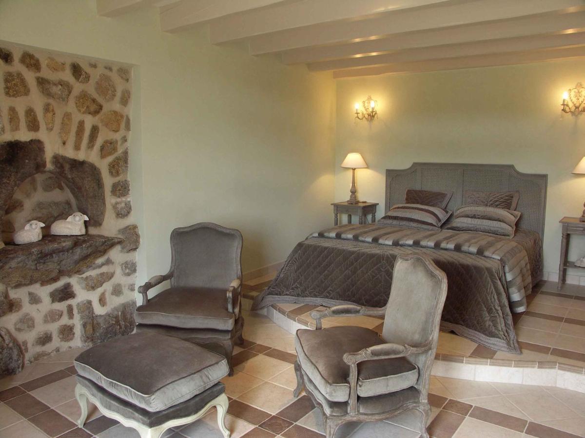 Chateau De Cachard Boffres Luaran gambar